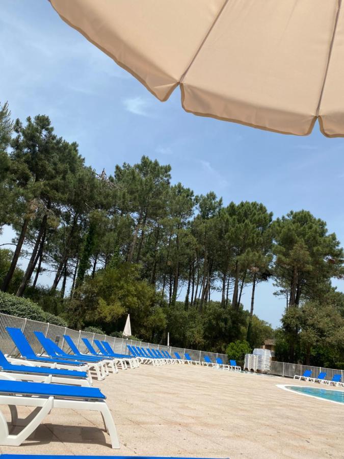 Appartement 3 Pieces, 6 Perso Avec Piscine Chauffee En Saison Domaine Du Golf De Pinsolle 苏斯通 外观 照片